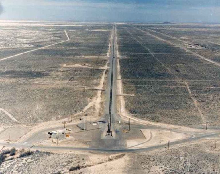 This Video Of A Rocket Sled Doing 6,599mph At Holloman AFB Is Absolute ...